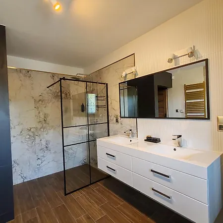 Blizniacza Natura Nad Rzeka, *